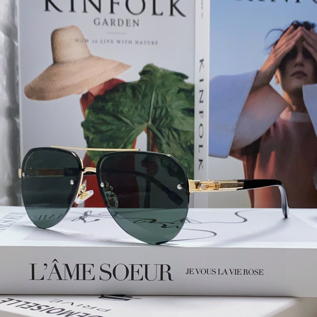 PILOT SUNGLASSES 582589 IN GOLD METAL DARK GREEN LENSES