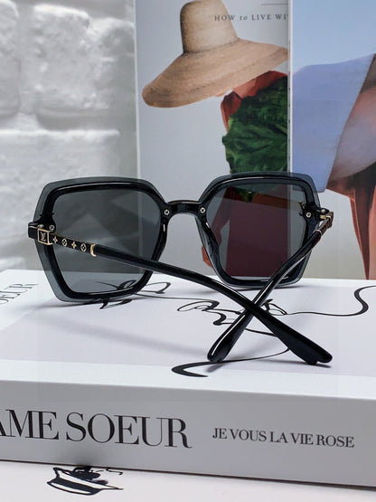 SQUARE SUNGLASSES 581357 IN BLACK ACETATE