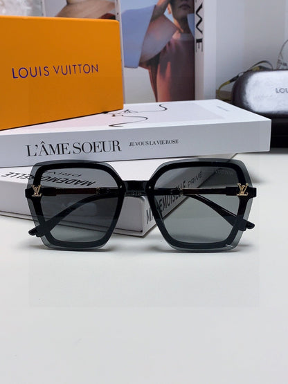SQUARE SUNGLASSES 581357 IN BLACK ACETATE