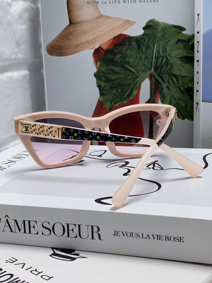 SQUARE SUNGLASSES 581358 IN NUDE PINK ACETATE EMBOSSED MONOGRAM LOGO