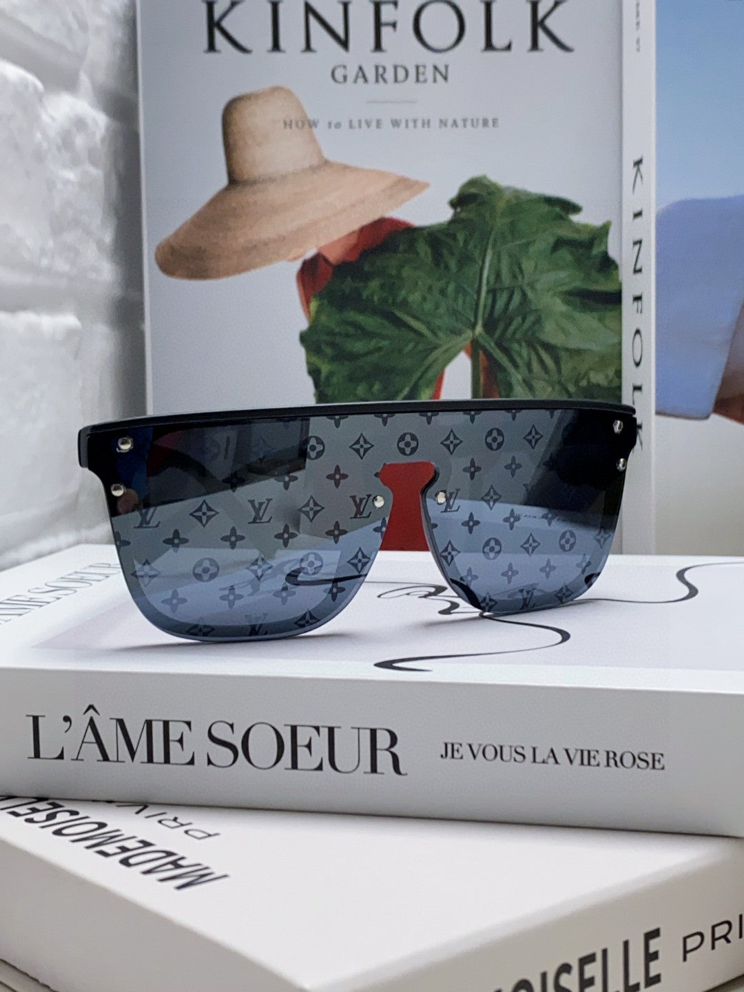 WAIMEA SUNGLASSES 581362 IN BLACK ACETATE MONOGRAM ON LENS