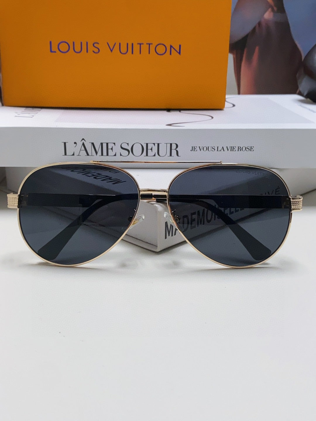 PILOT SUNGLASS 581364 IN GOLD METAL BLACK LENSES