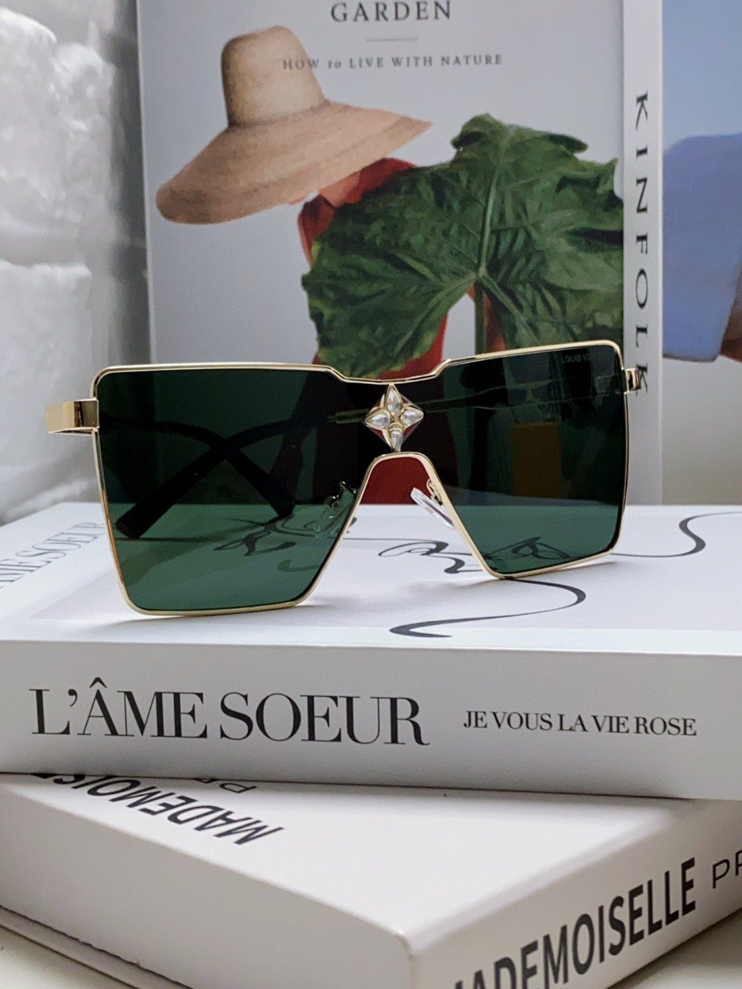 CYCLONE SUNGLASS 581373 IN GOLD METAL DARK GREEN LENSES