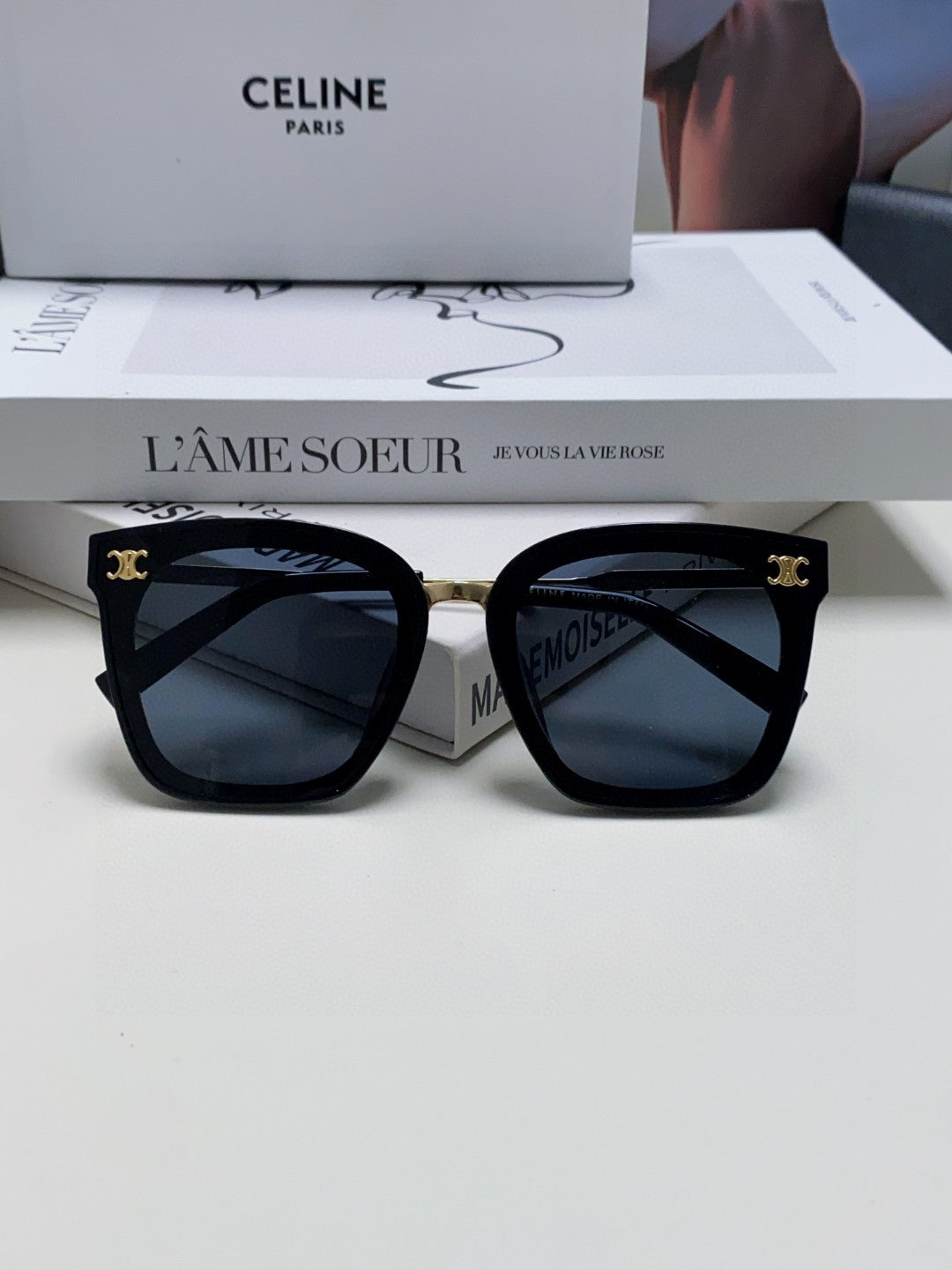 TRIOMPHE SUNGLASSES 548591 IN BLACK ACETATE