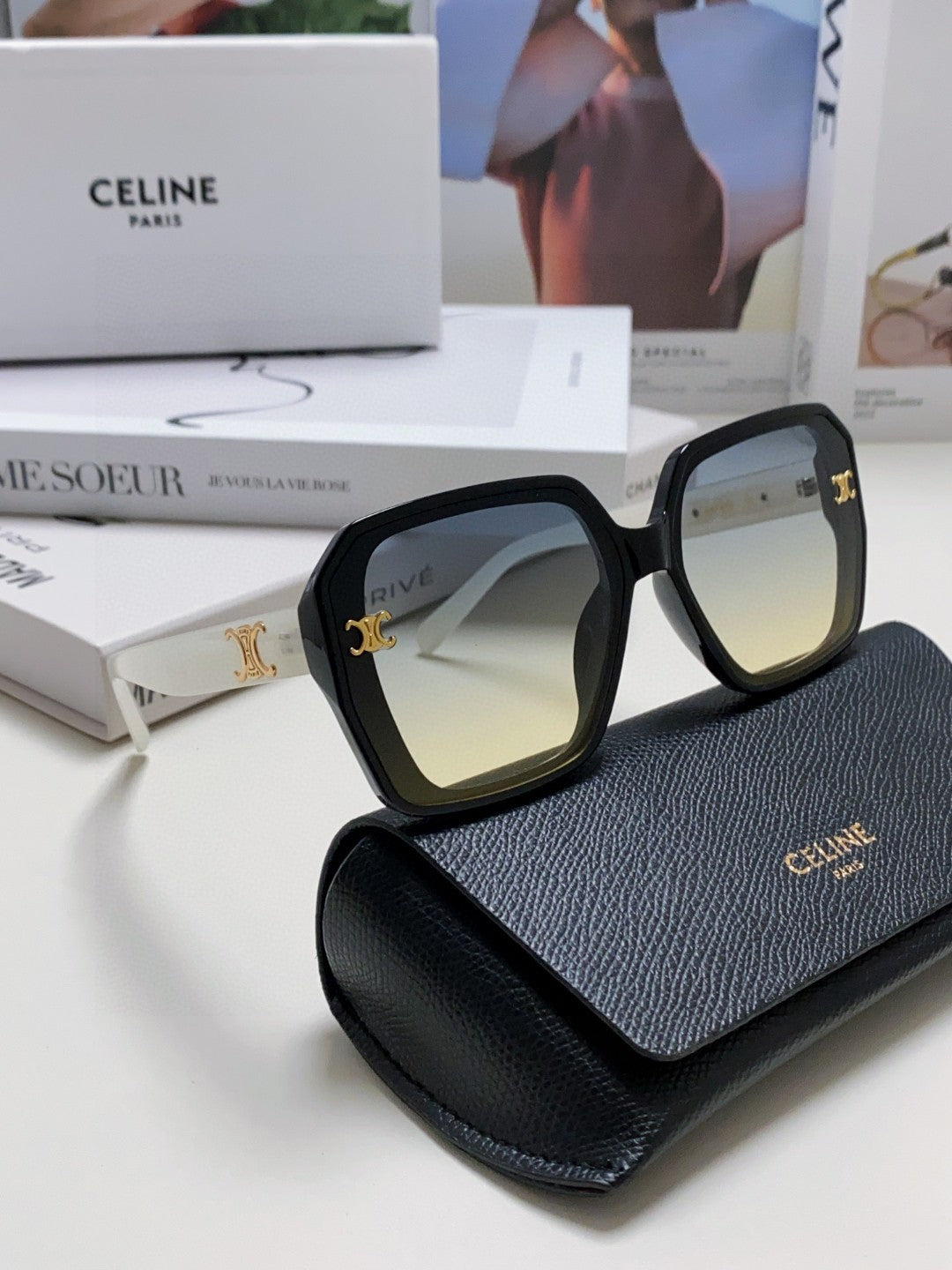 TRIOMPHE SUNGLASSES 548593 IN BLACK AND WHITE ACETATE