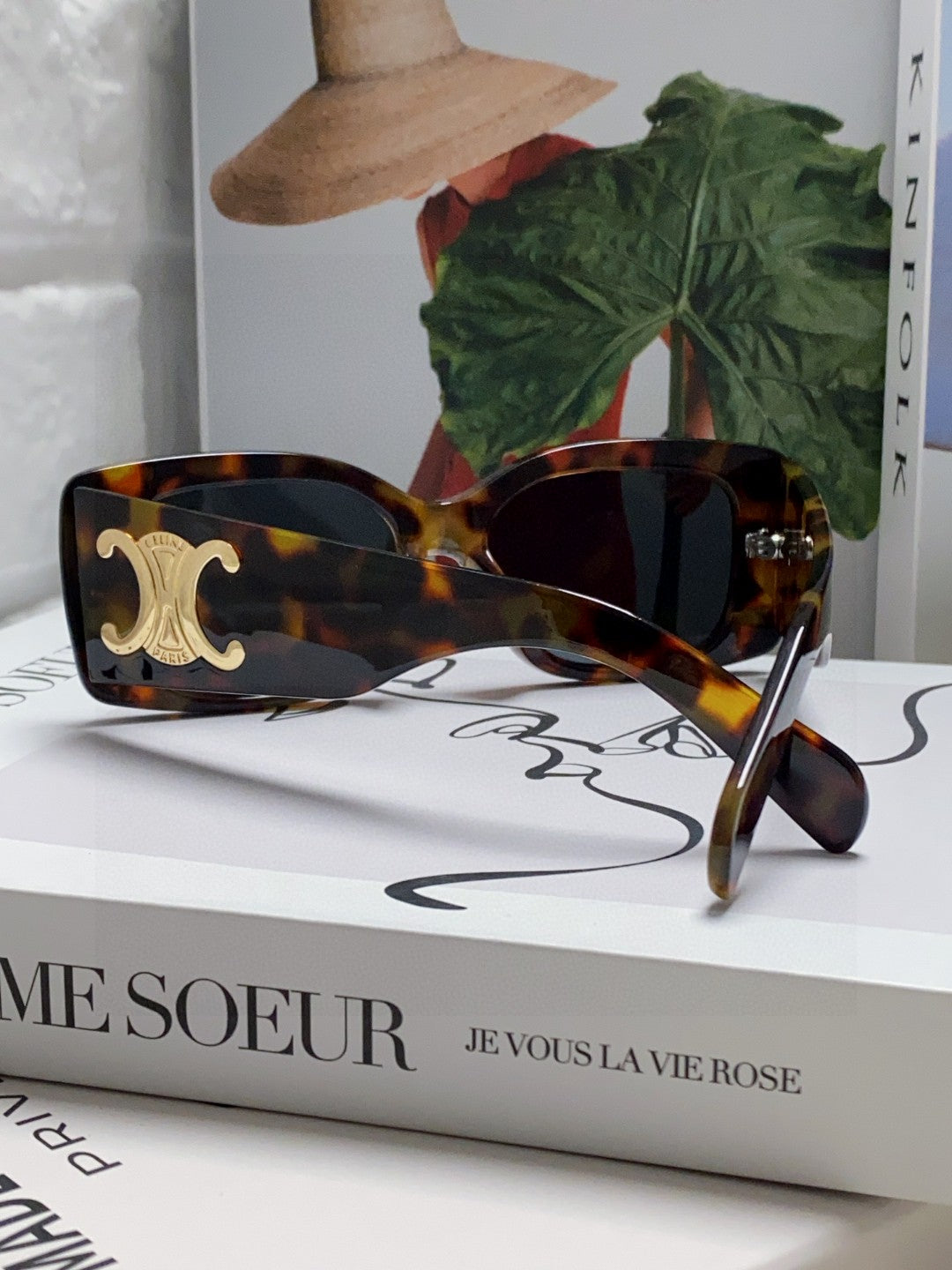 TRIOMPHE SUNGLASSES 548600 IN DARK HAVANA ACETATE
