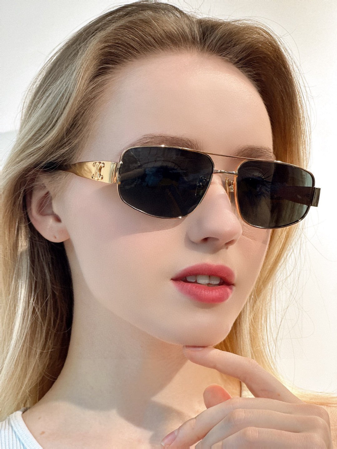 TRIOMPHE SUNGLASS 513000 IN GOLD METAL BLACK LENSES