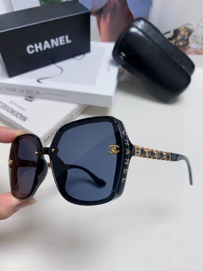 SQUARE SUNGLASSES 632876 IN BLACK ACETATE