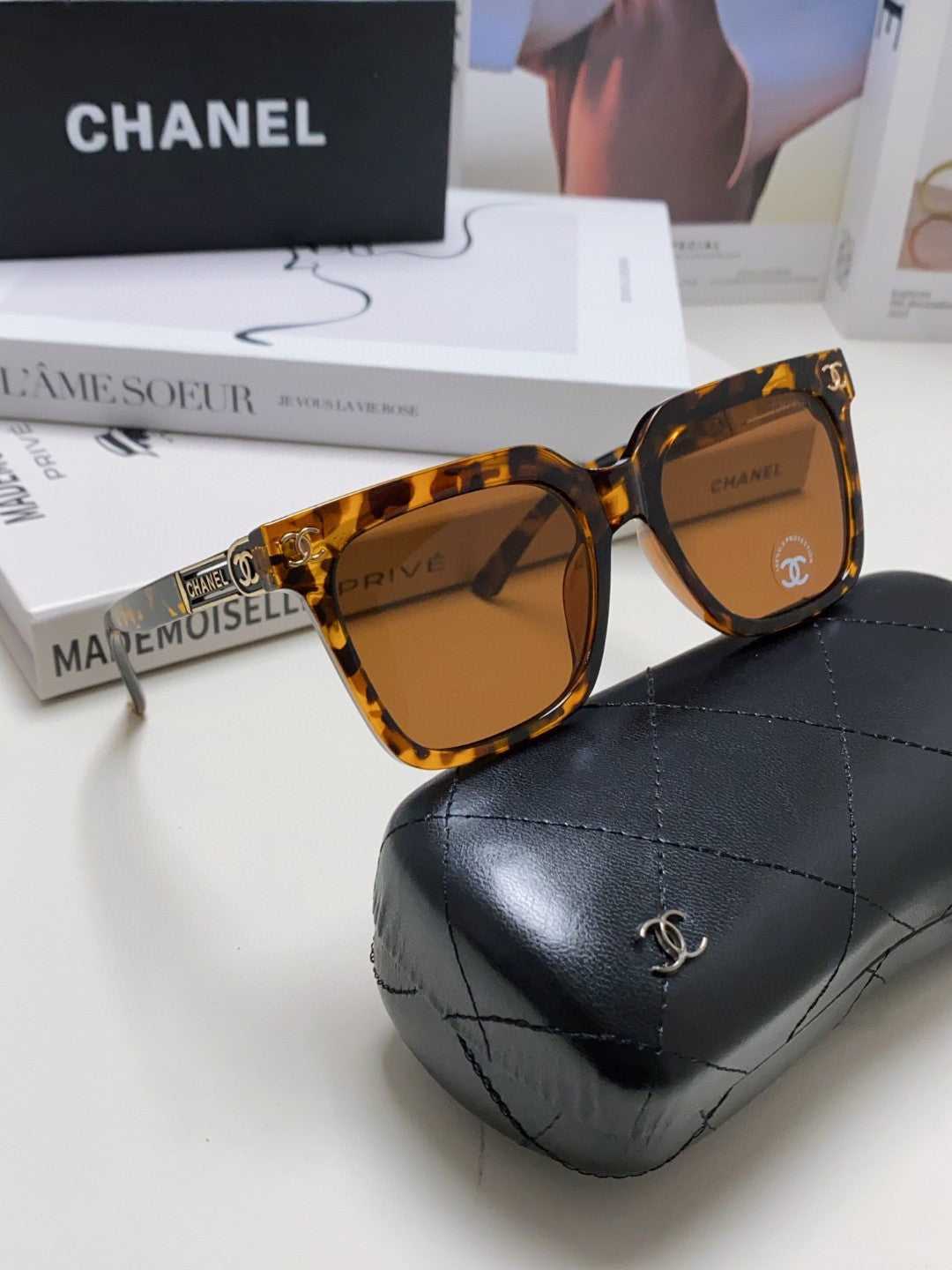 SQUARE SUNGLASSES 632879 IN HAVANA ACETATE