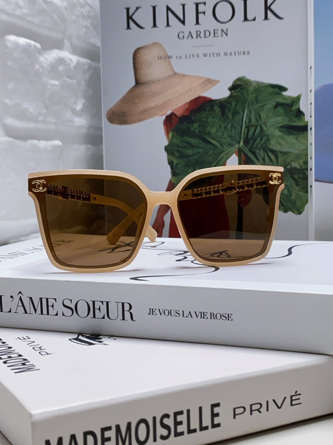 SQUARE SUNGLASSES 632884 IN BEIGE CLEAR ACETATE