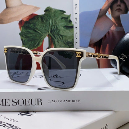 SQUARE SUNGLASSES 632885 IN WHITE ACETATE