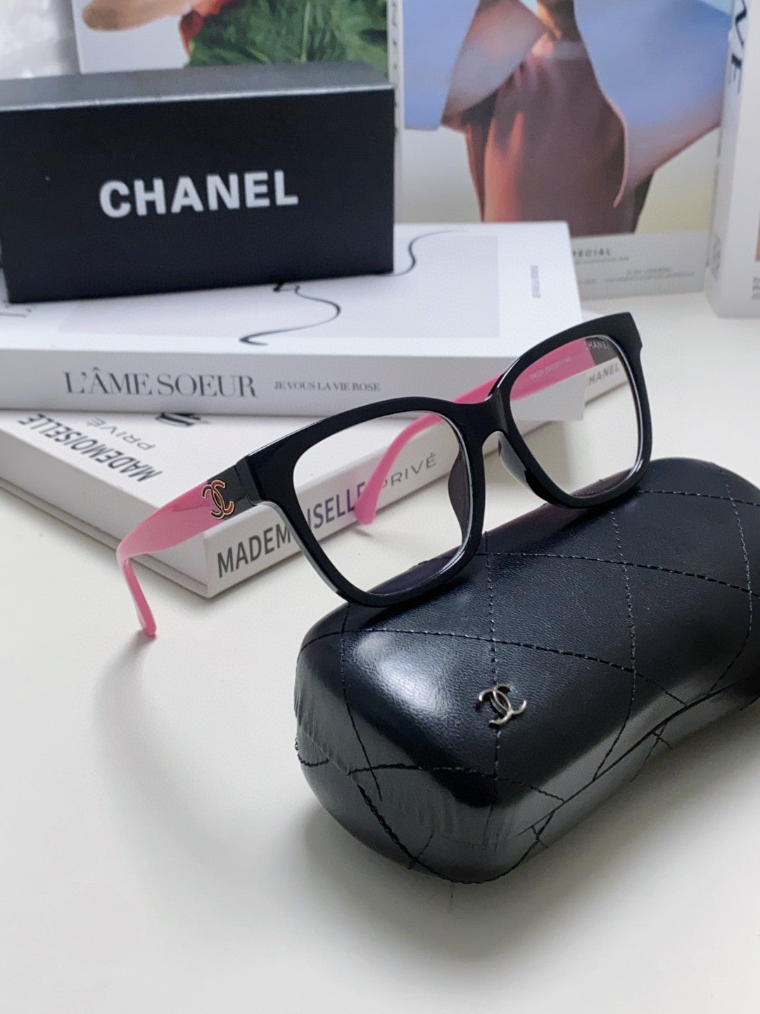 SQUARE SUNGLASSES 632888 IN BLACK AND PINK ACETATE
