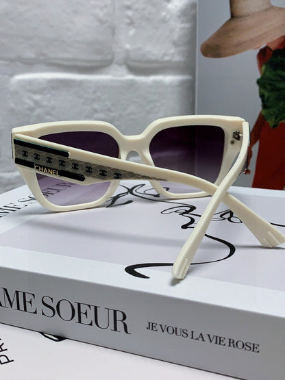 SQUARE SUNGLASSES 632696 IN WHITE ACETATE