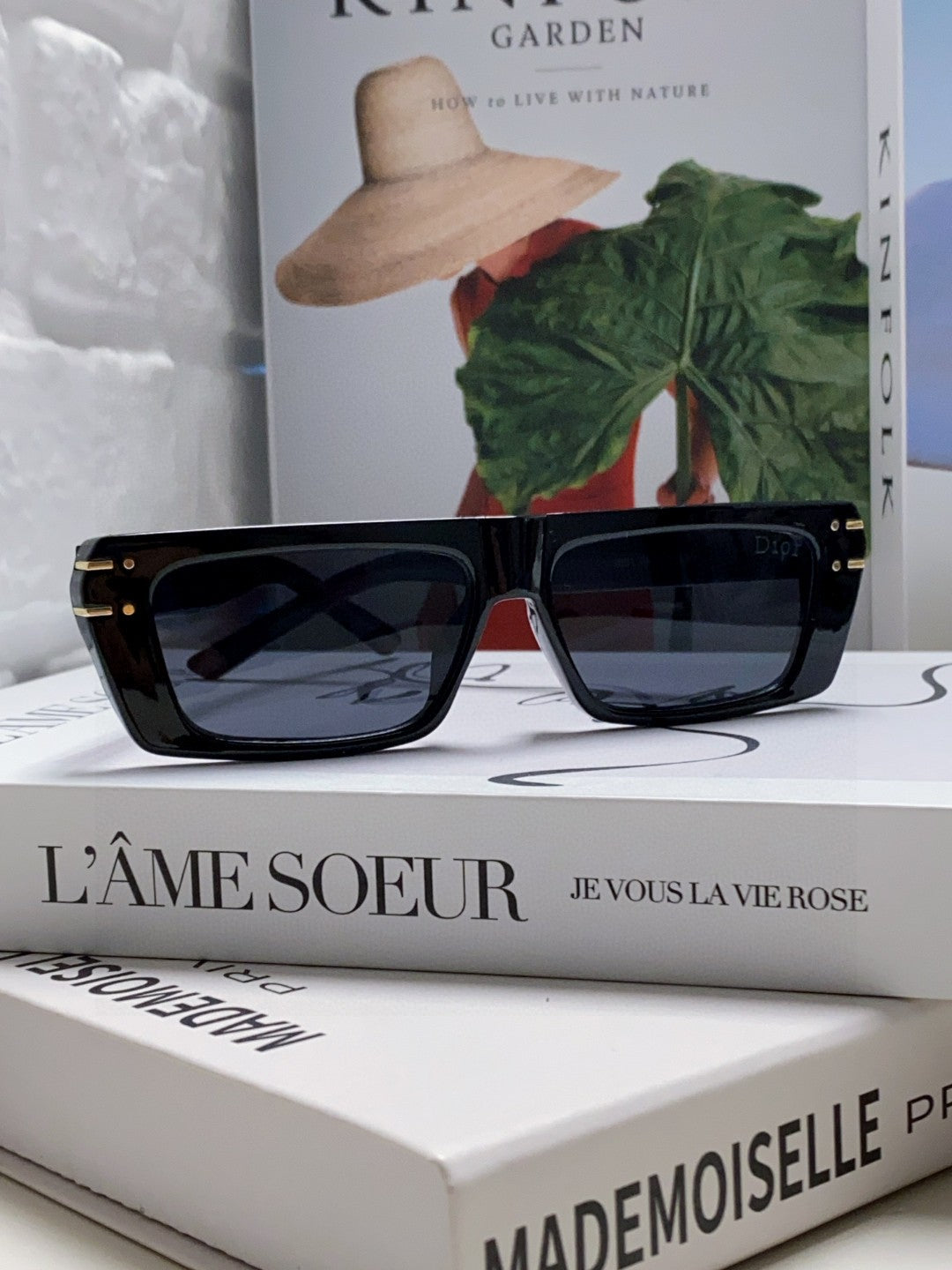 SIGNATURE SUNGLASS 571588 IN BLACK ACETATE
