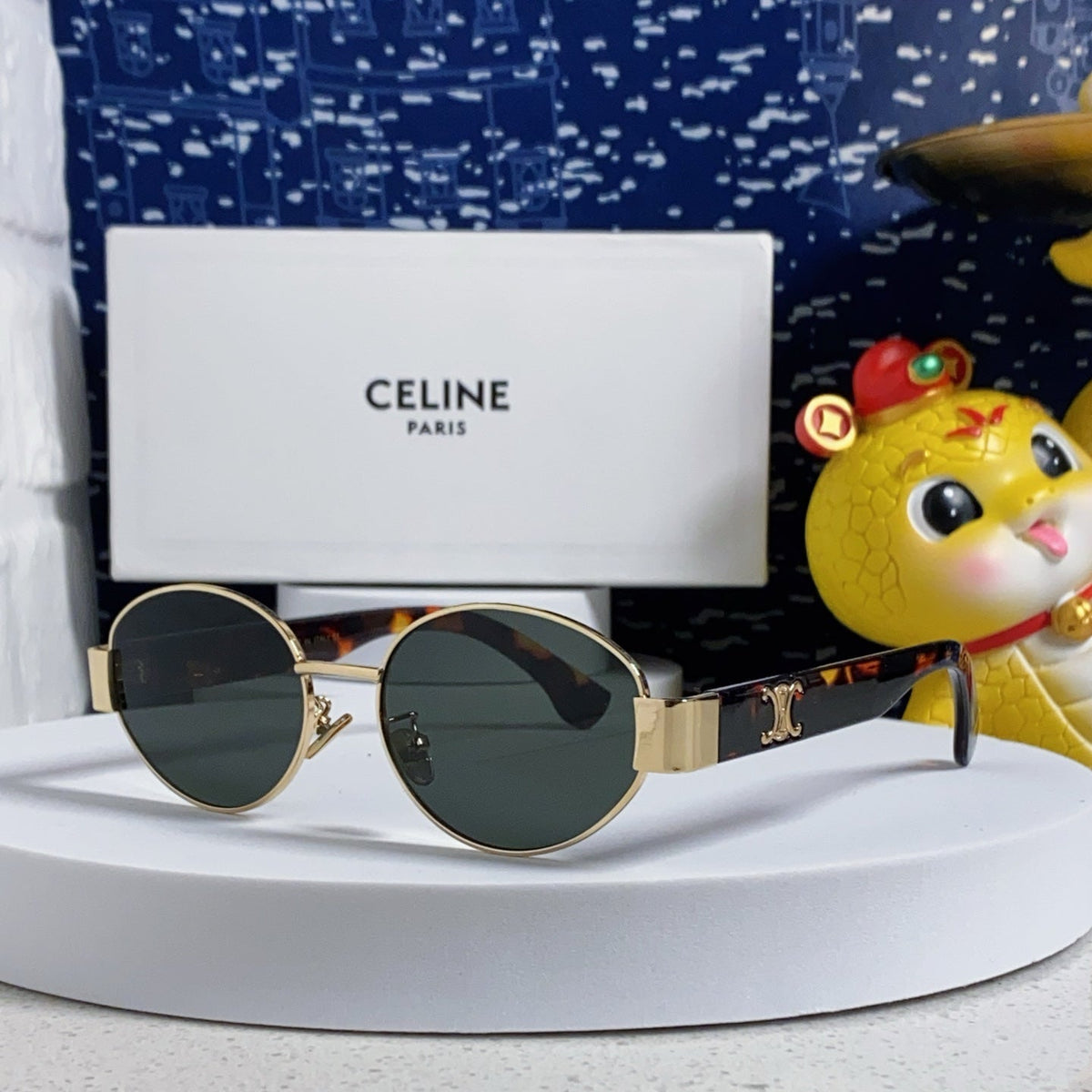 TRIOMPHE SUNGLASS 538531 IN HAVANA ACETATE BLACK LENSES