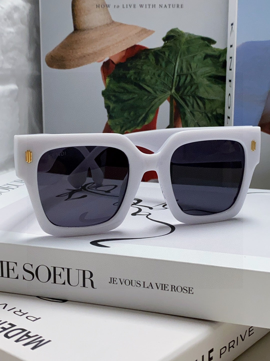 FEN FIRST CHUNKY SQUARE FRAME SUNGLASSES 542081 IN ACETATE