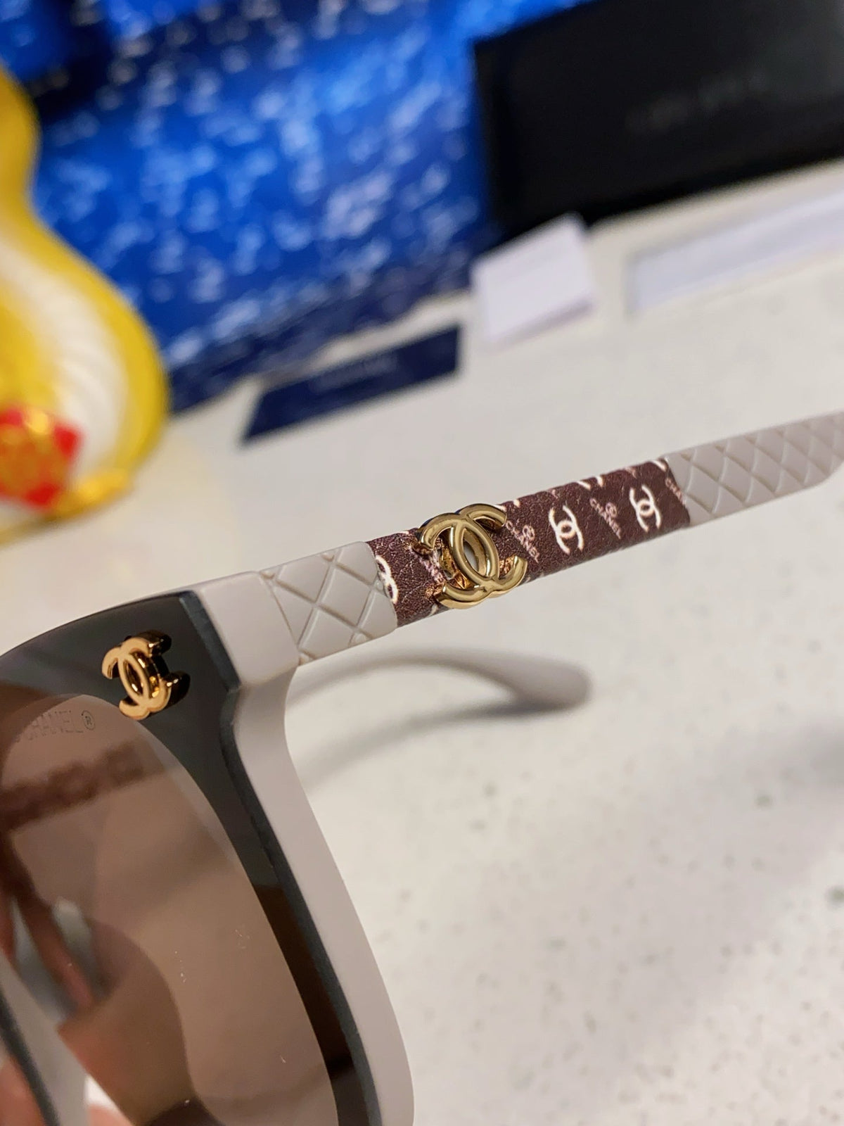 BROWNLINE SUNGLASSES 638936 IN LIGHT GRAY ACETATE