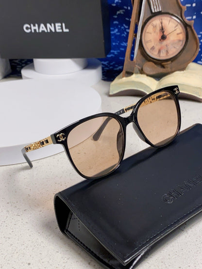 SQUARE SUNGLASSES 632028 IN BLACK ACETATE LIGHT BROWN LENSES