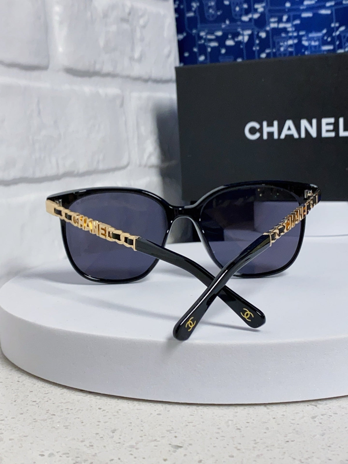 SQUARE SUNGLASSES 632033 IN BLACK ACETATE BLACK LENSES