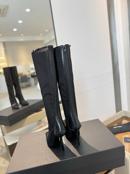 HIGH KNEE BOOTS IN BLACK MESH