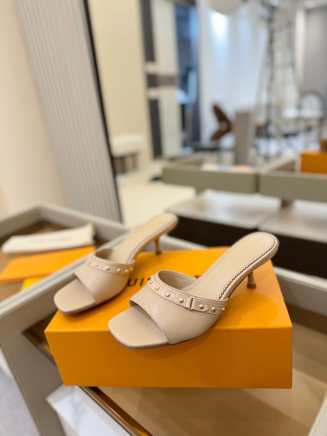 LV X TM 6AM HIGH 4 CM MULE IN LINEN TAN CALFSKIN