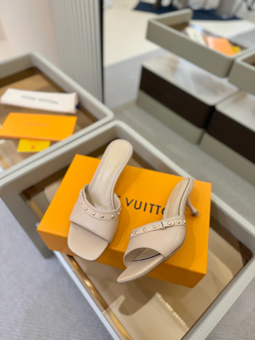 LV X TM 6AM HIGH 4 CM MULE IN LINEN TAN CALFSKIN