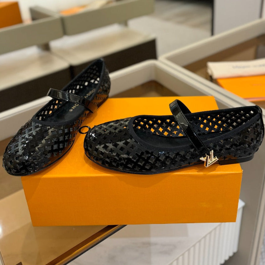 ROMY FLAT BALLERINA IN BLACK MESH PATENT CALFSKIN