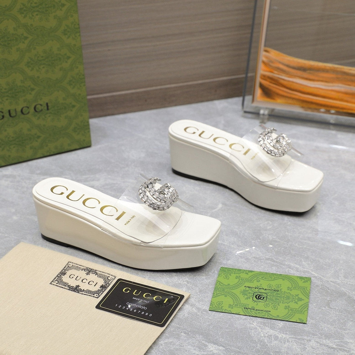 HIGH WEDGE PLATFORM IN WHITE GLOSSY CALFSKIN WITH DOUBLE CRYSTAL G BUCKLE