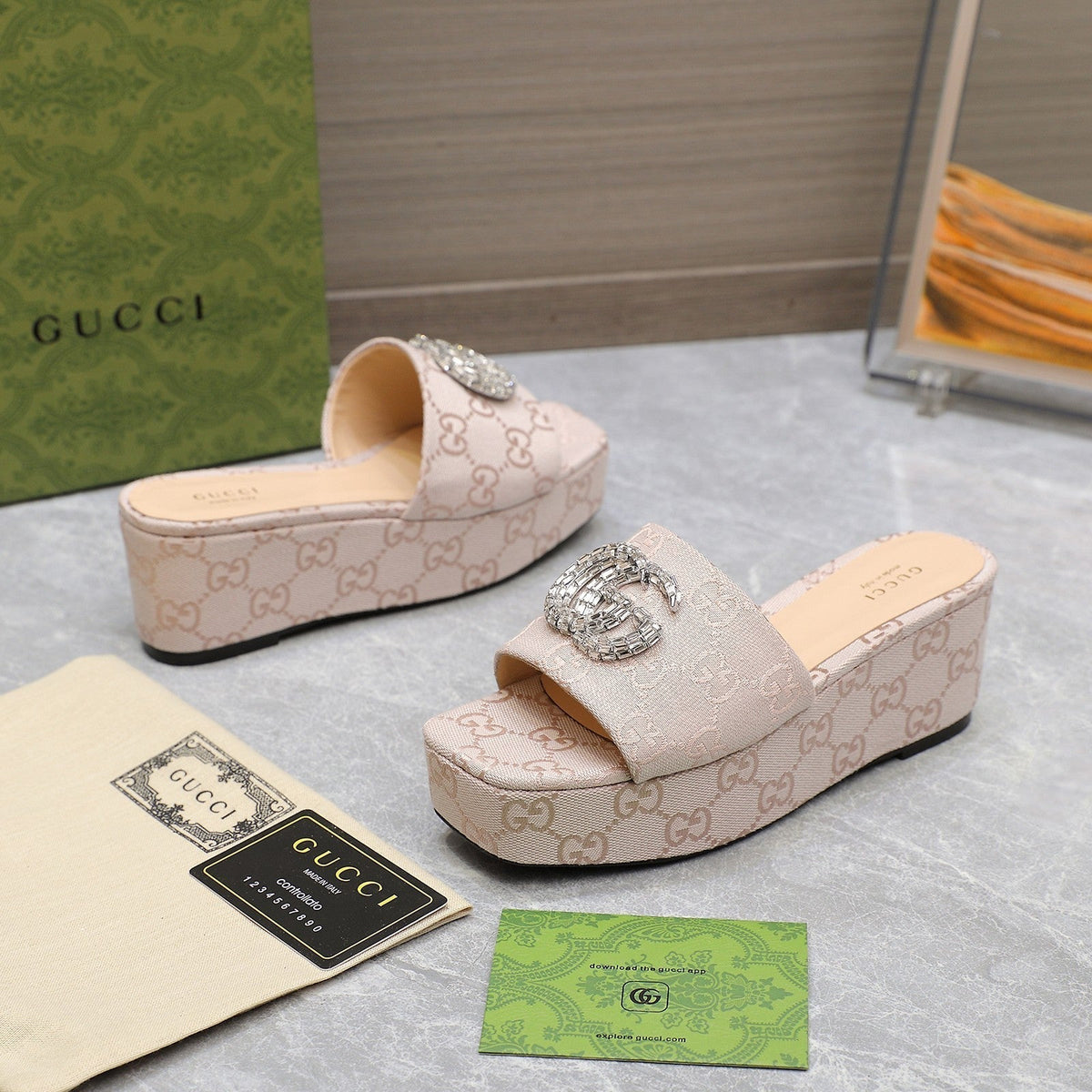 HIGH WEDGE PLATFORM WITH DOUBLE G IN ALMOND BEIGE CANVAS