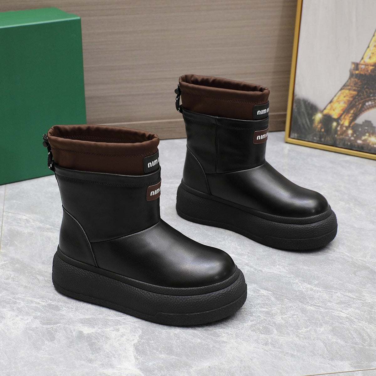 THICK-SOLED SNOW BOOTS IN BLACK CALFSKIN MIX CHOCOLATE NYLON