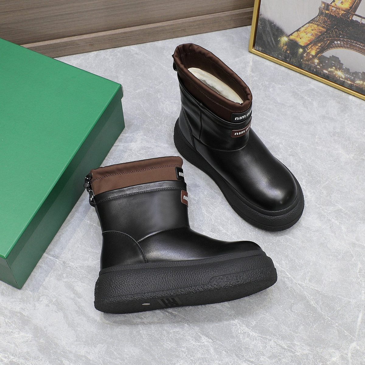THICK-SOLED SNOW BOOTS IN BLACK CALFSKIN MIX CHOCOLATE NYLON