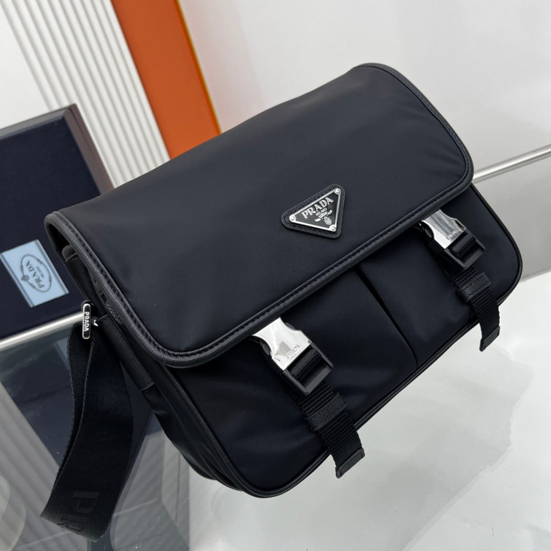 PRA 26 SHOULDER BAG IN BLACK RE-NYLON AND SAFFIANO LEATHER