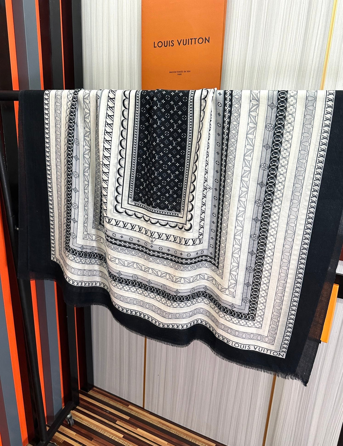 SCARF 200 CM IN BLACK MIX WHITE CASHMERE 394889