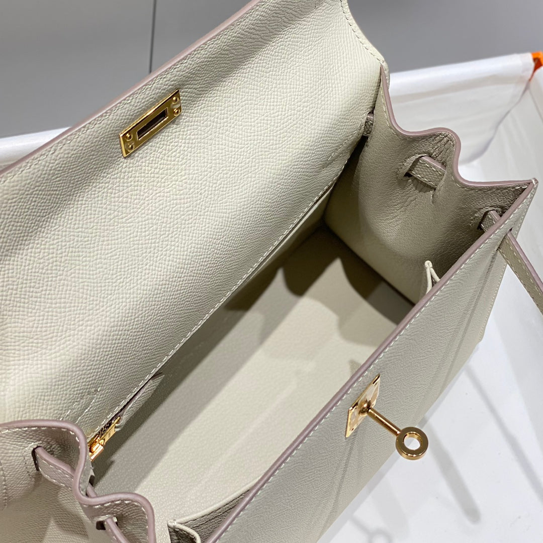 KELLY 25CM IN NATA EPSOM CALFSKIN GOLD HARDWARE