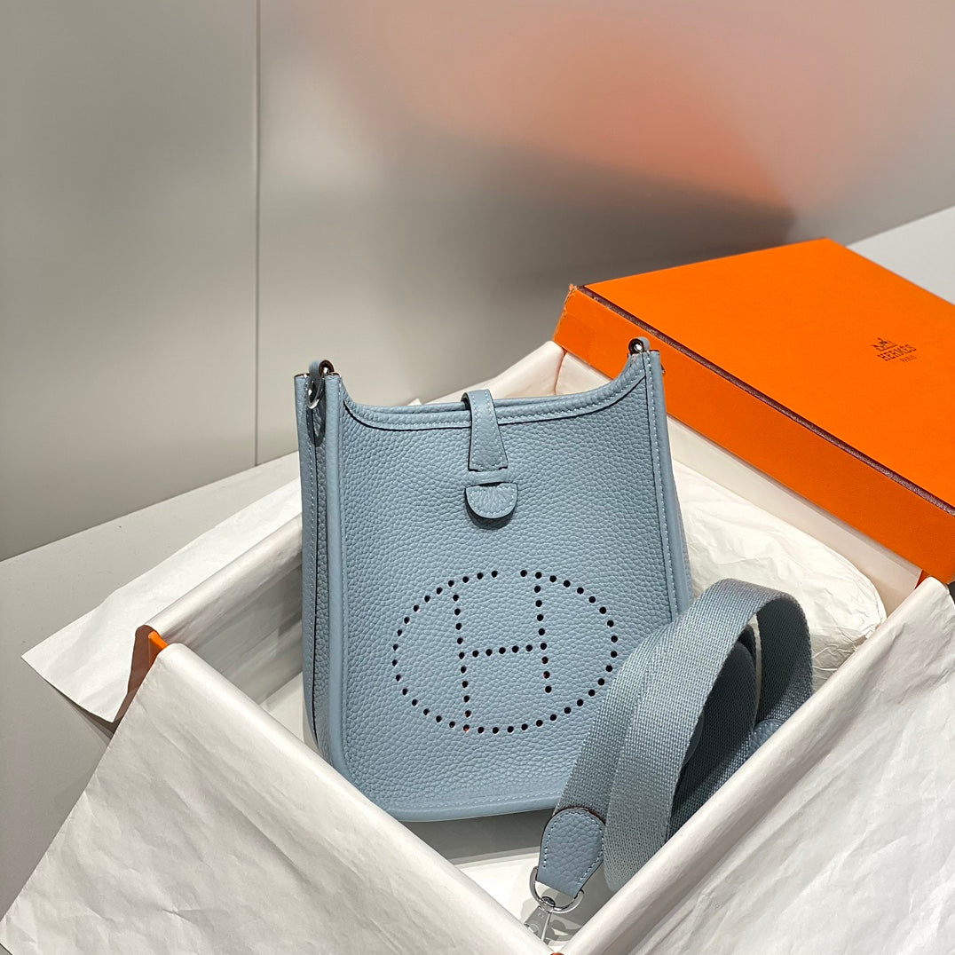 MINI NEO 18 EVELYNE BAG IN NEPAL BLUE GRAINED CALFSKIN
