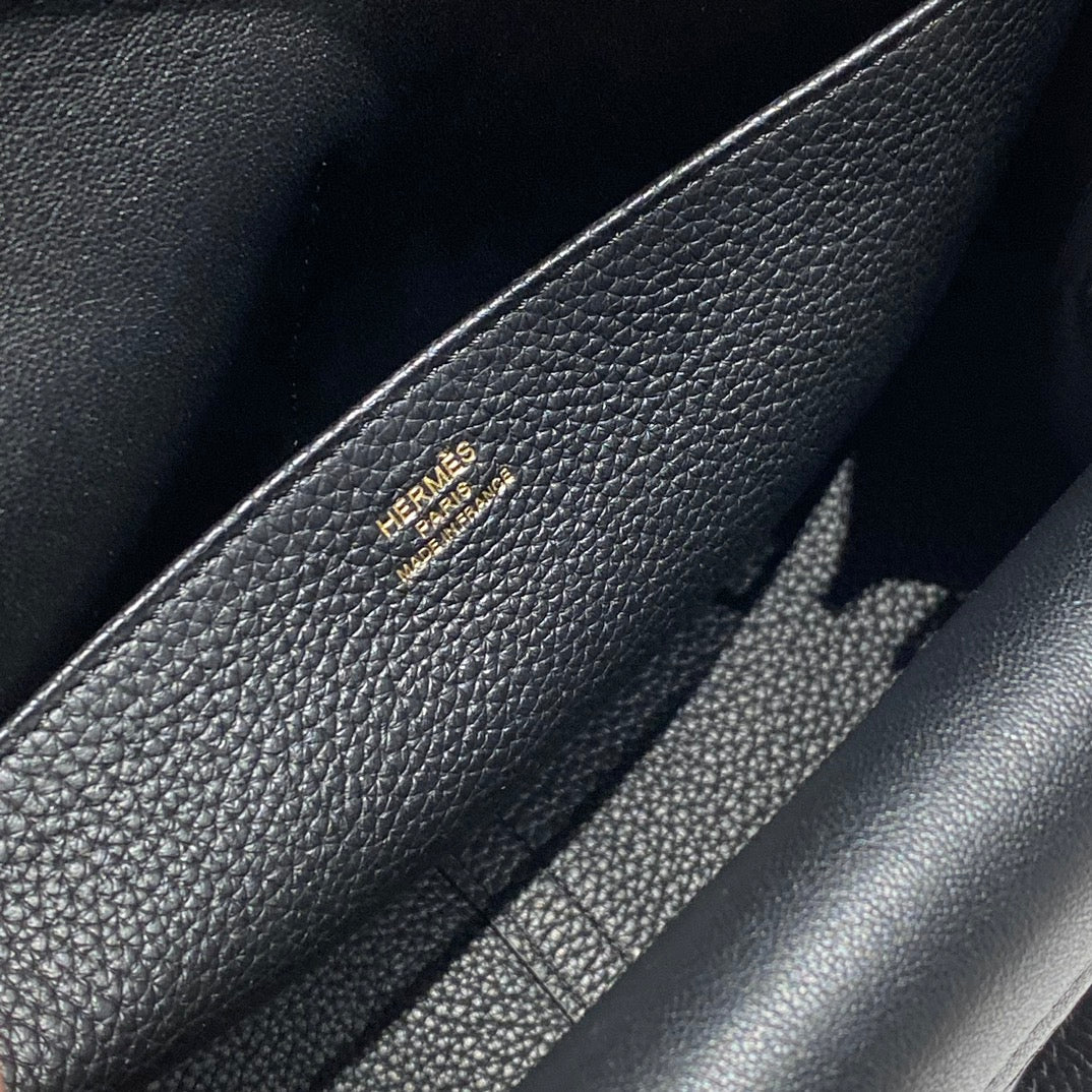 HALZAN 25 HANDLE BAG IN BLACK GRAINED CALFSKIN HARD HARDWARE
