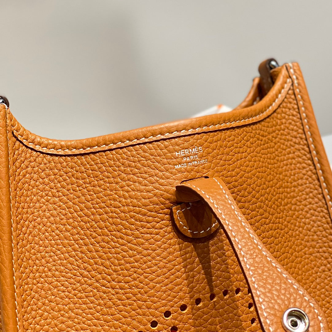 MINI NEO 18 EVELYNE BAG IN TAWNY BROWN GRAINED CALFSKIN