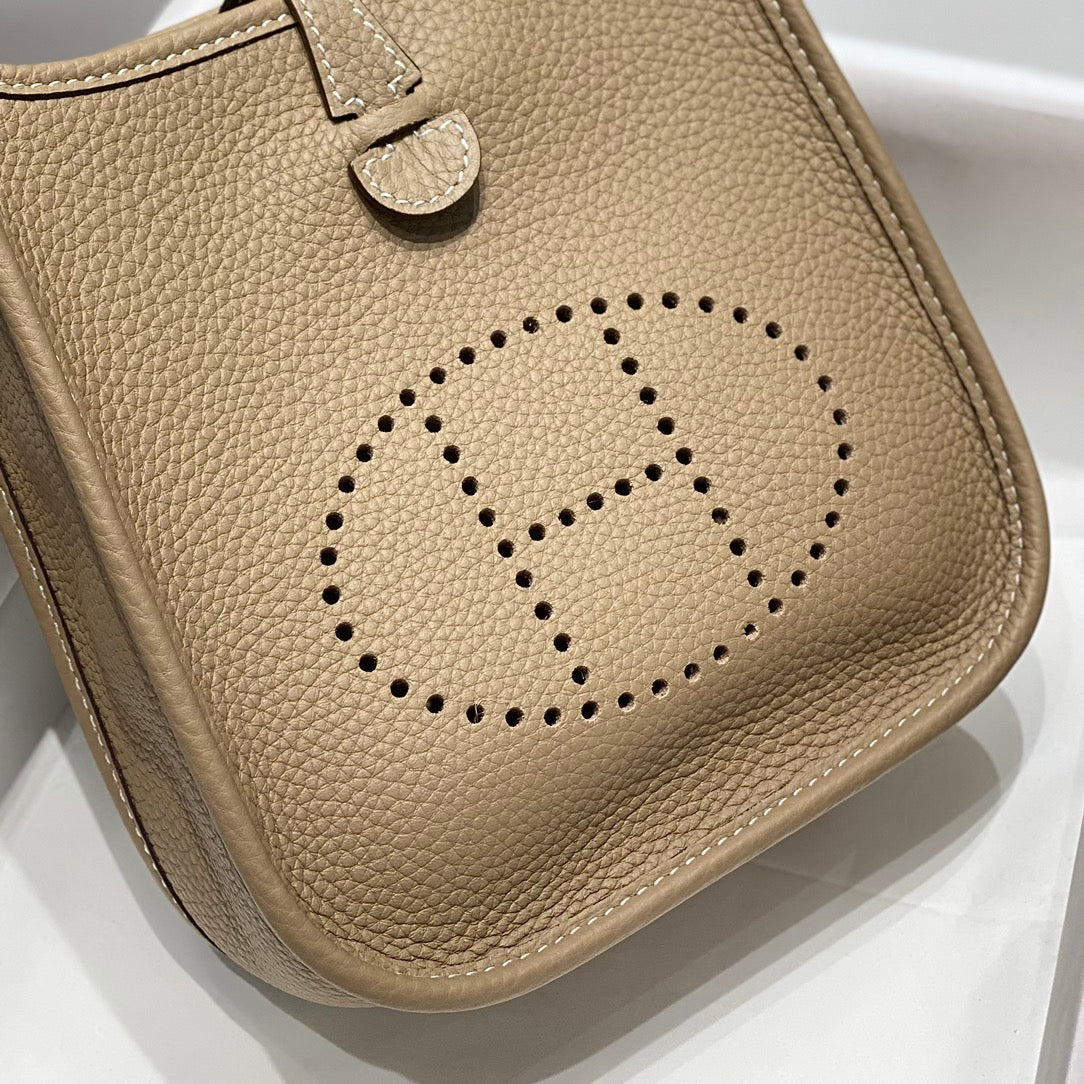 MINI NEO 18 EVELYNE BAG IN TORTILLA BROWN GRAINED CALFSKIN