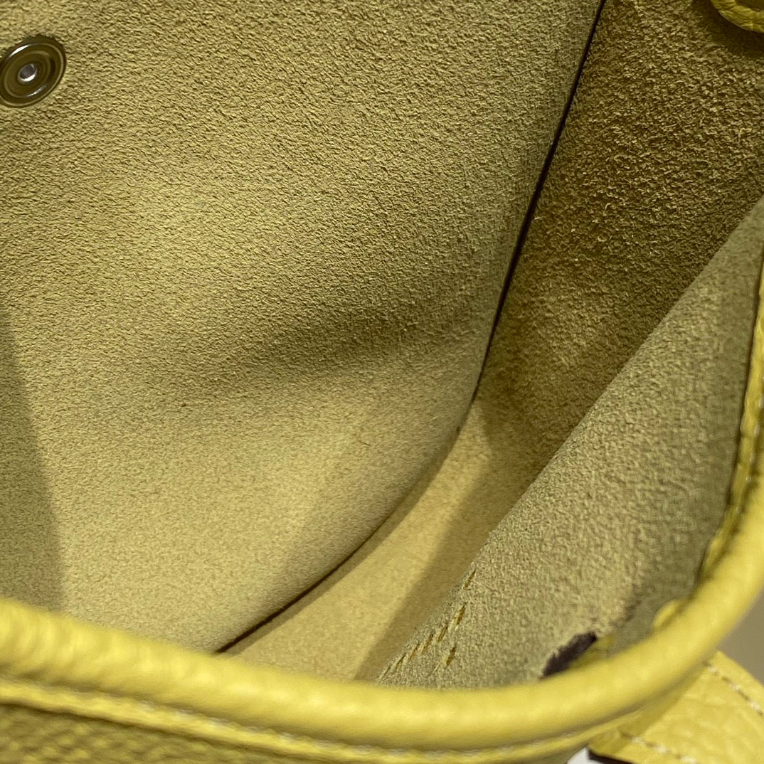MINI NEO 18 EVELYNE BAG IN BUMBLEBEE YELLOW GRAINED CALFSKIN