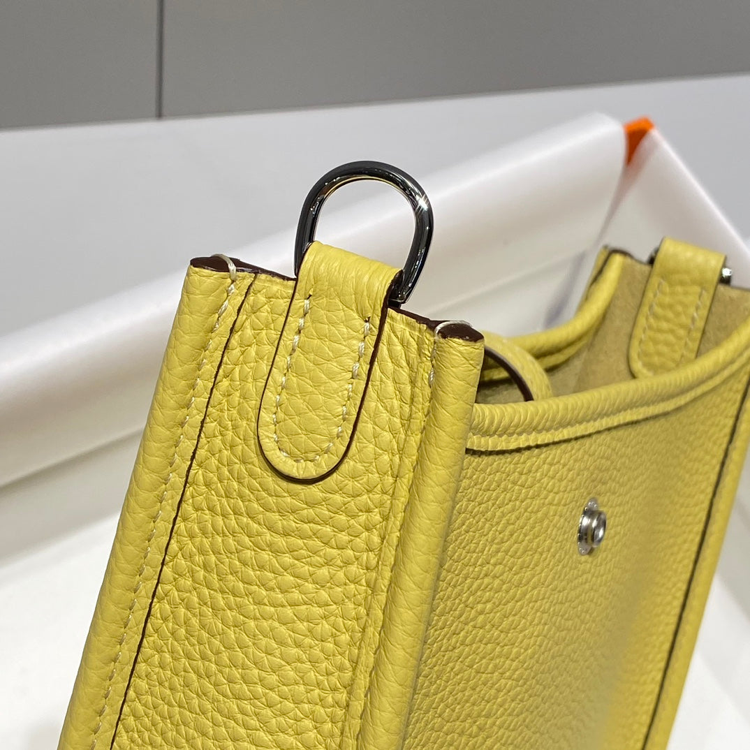 MINI NEO 18 EVELYNE BAG IN BUMBLEBEE YELLOW GRAINED CALFSKIN