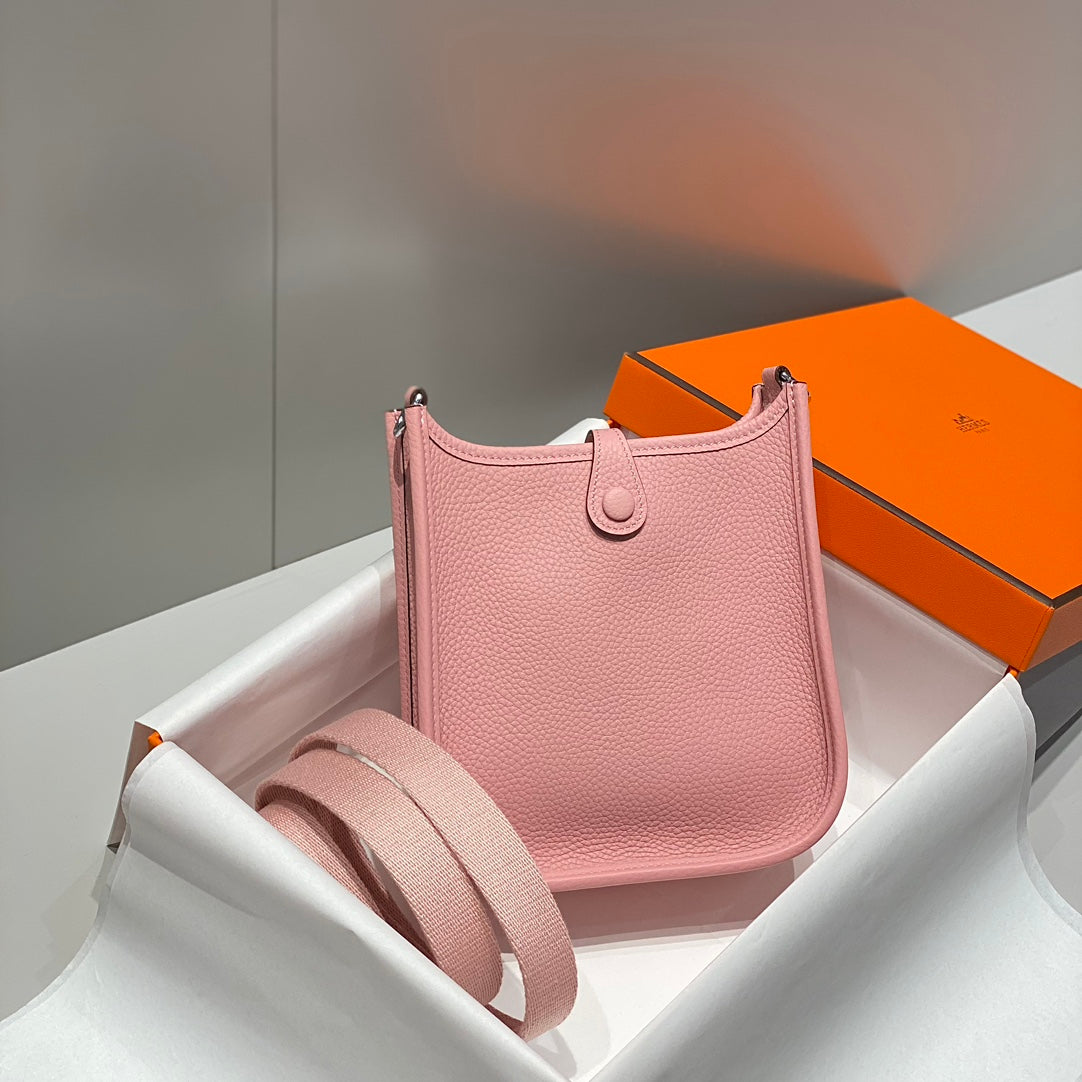 MINI NEO 18 EVELYNE BAG IN BABY PINK GRAINED CALFSKIN