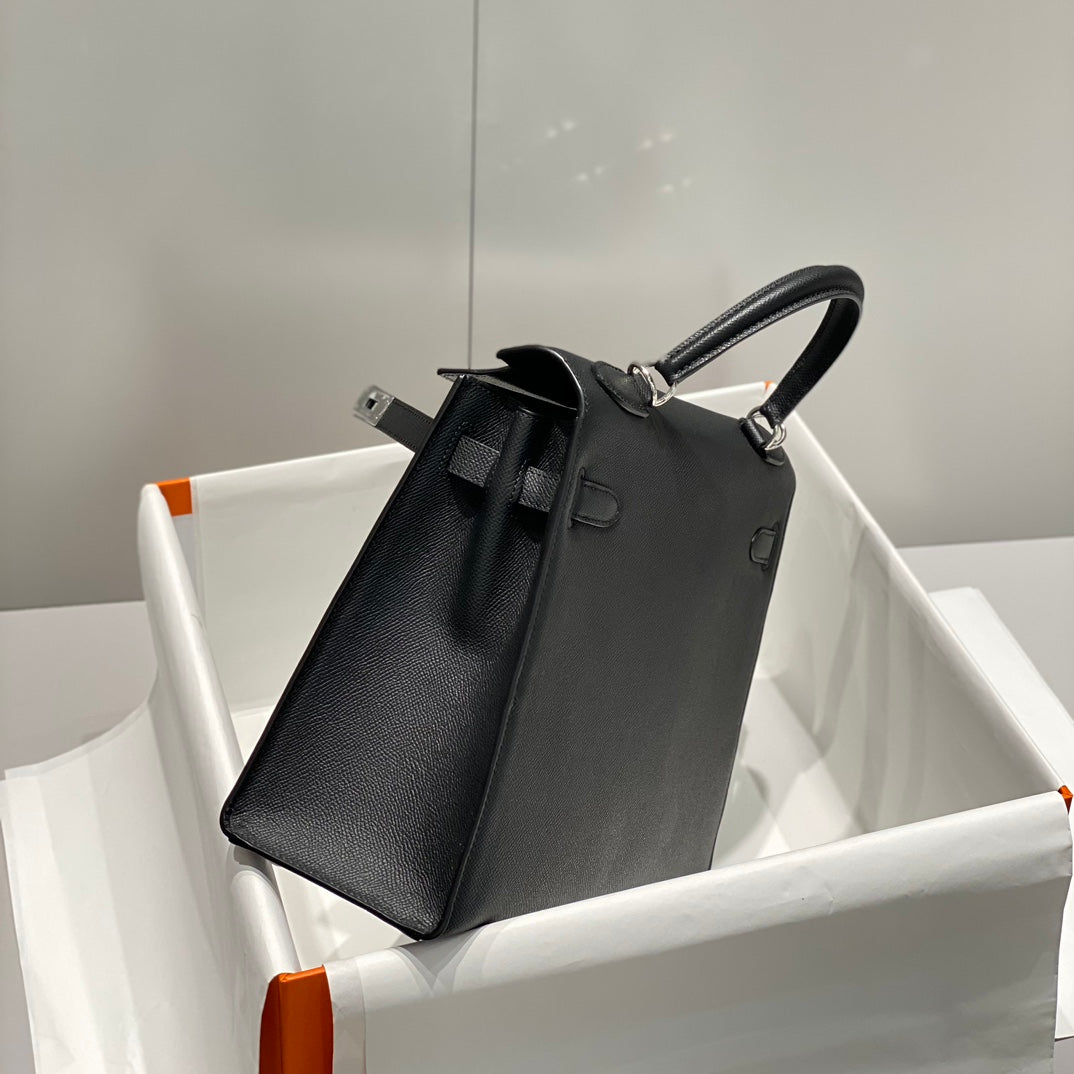 KELLY 32CM IN NOIR EPSOM CALFSKIN PALLADIUM HARDWARE