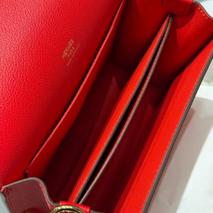 HM ROULIS 18 MINI BAG IN CARDINAL RED CALFSKIN GOLD-TONE HARDWARE