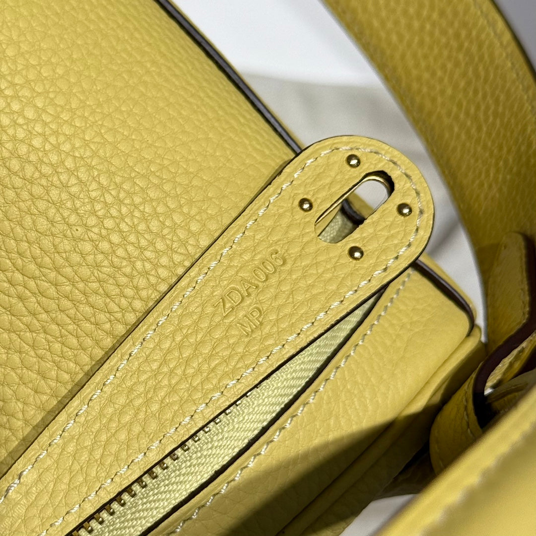 HM LINDY 30 BAG IN YELLOW TOGO LEATHER GOLD HARDWARE