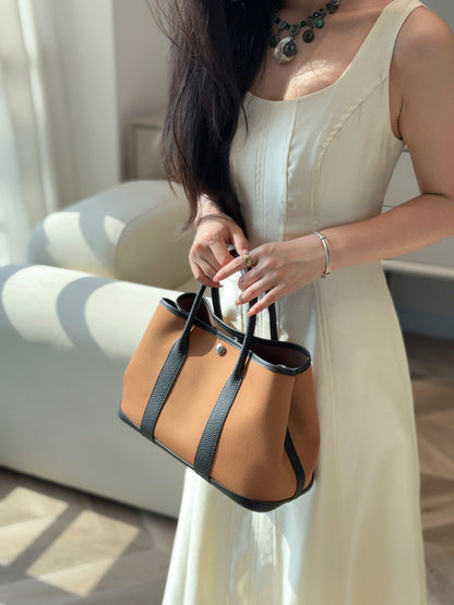 GARDEN PARTY 30CM IN ORANGE MINIMUM TOILETS COTTON CANVAS AND BLACK CALFSKIN