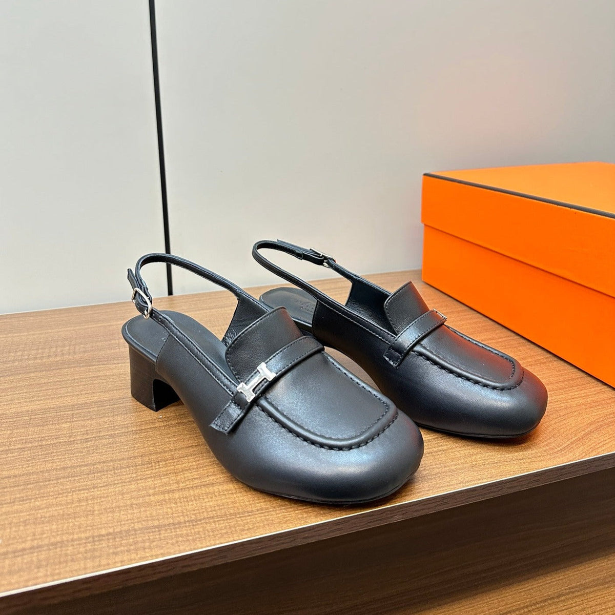 Infinie 50 pump black