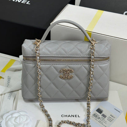 STRASS VANITY QUILTED CASE 19 IN GREY CALFSKIN WITH GOLD METALLIC