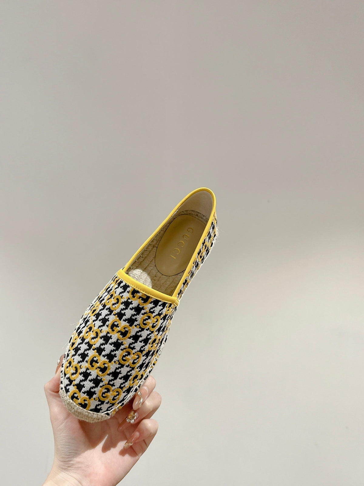 GG ESPADRILLE LOAFER LEMON AND BLACK CANVAS