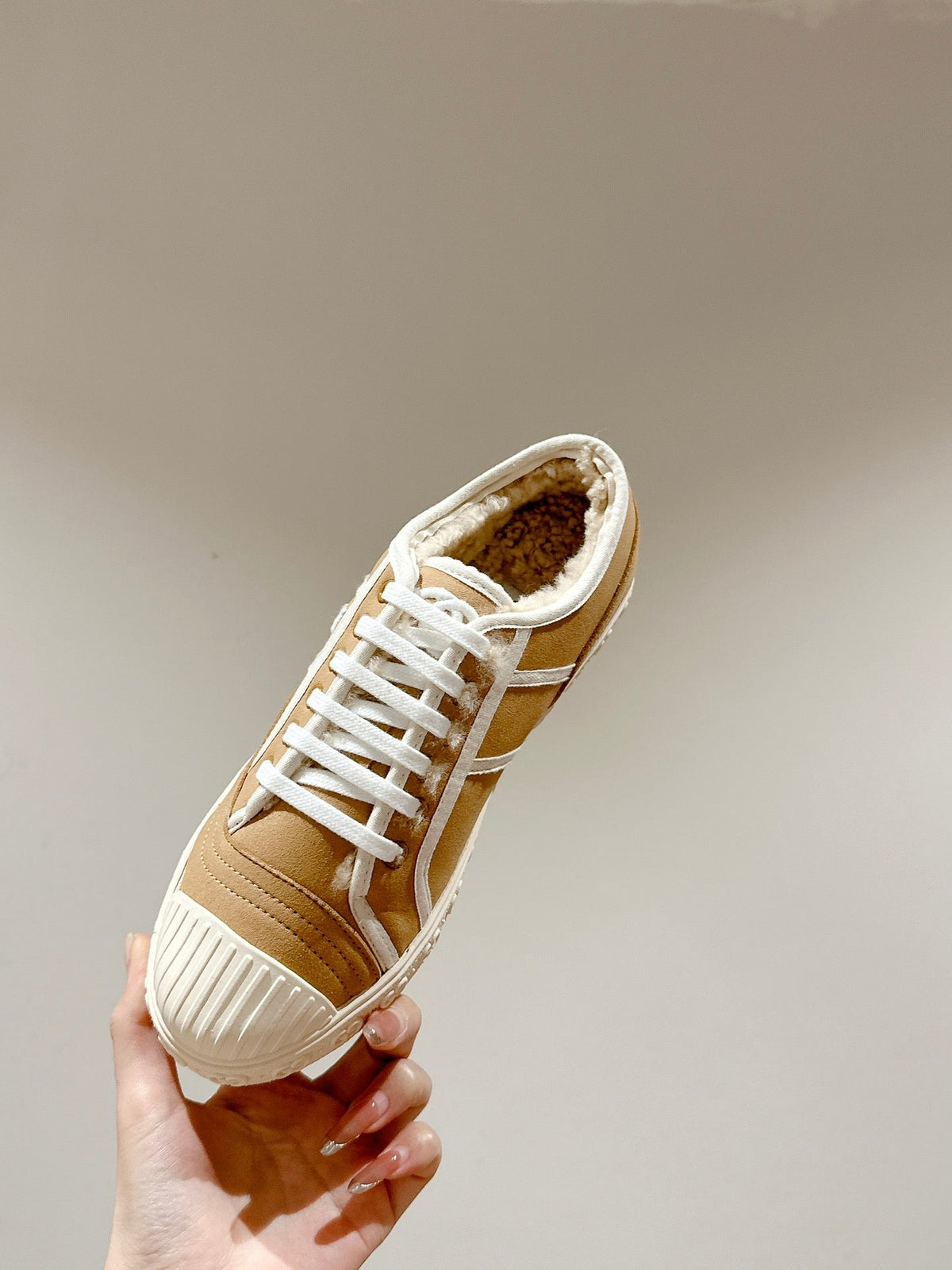 GG CANVAS SNEAKER IN CAMEL BROWN DENIM WITH BEIGE FLEECE LINING