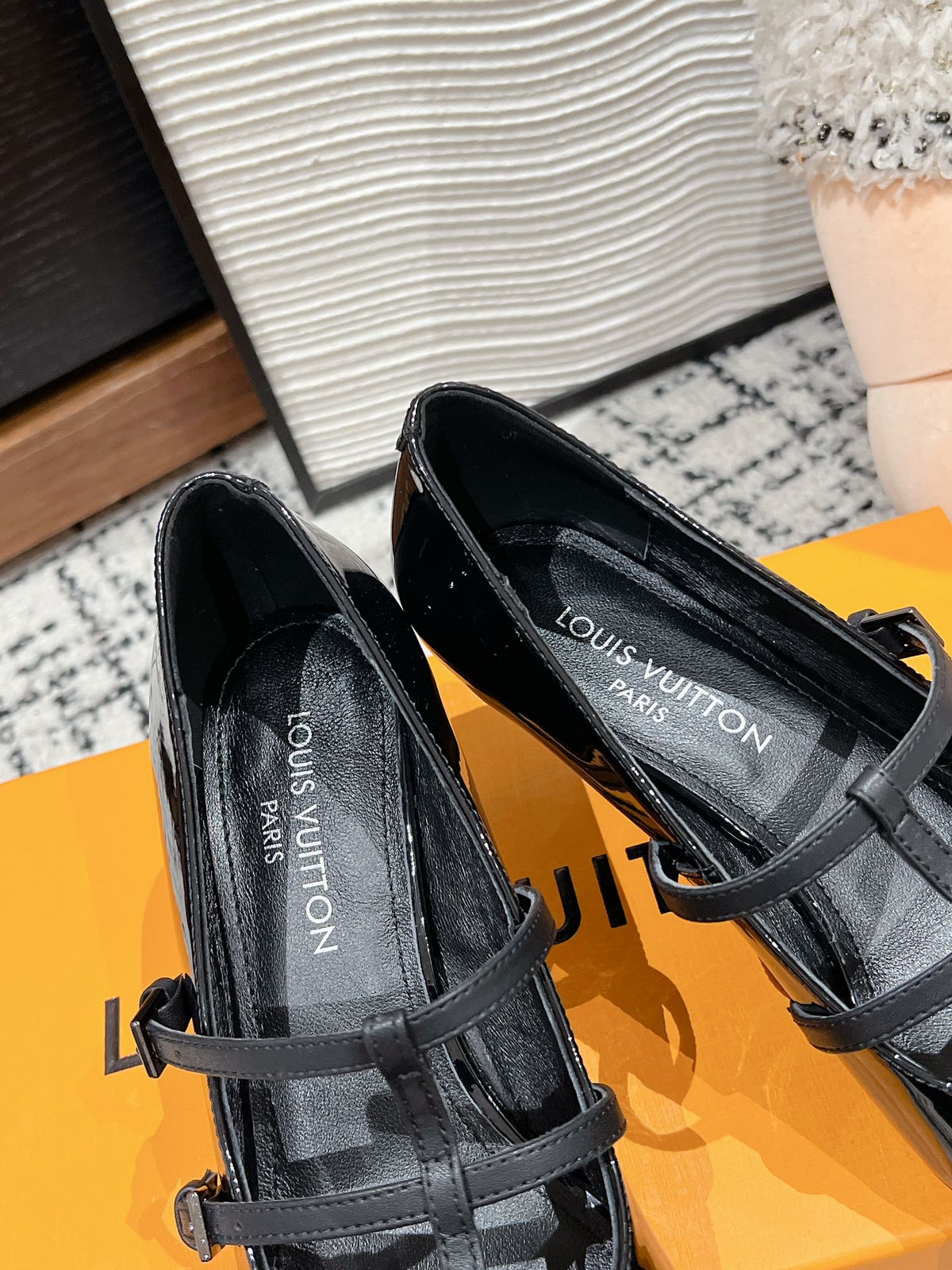 HIGH HEEL 4 CM PUMP IN BLACK CALFSKIN